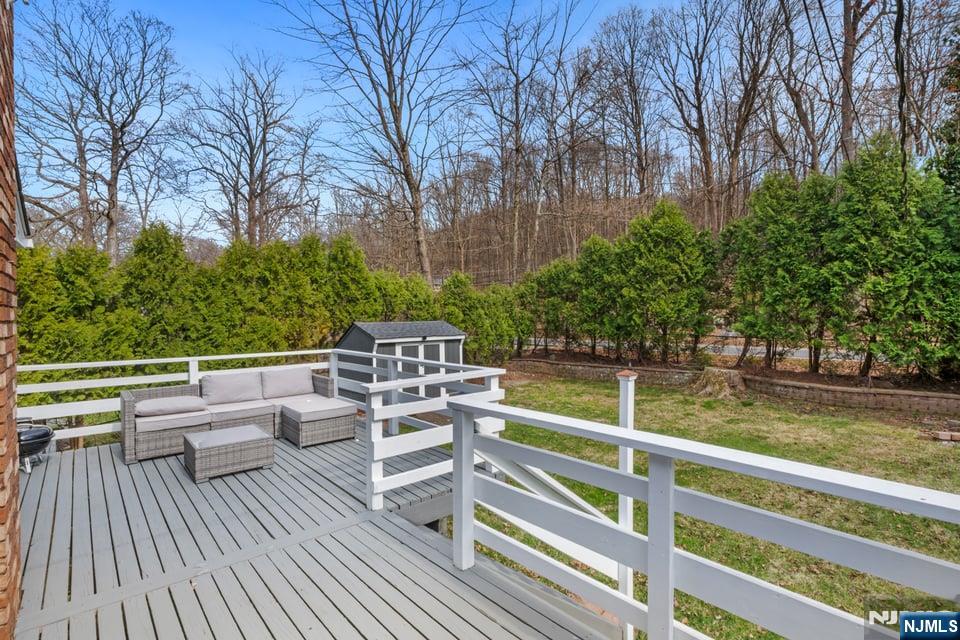 13 Hunters Lane Andover, NJ 07821 - Photo 27 of 35