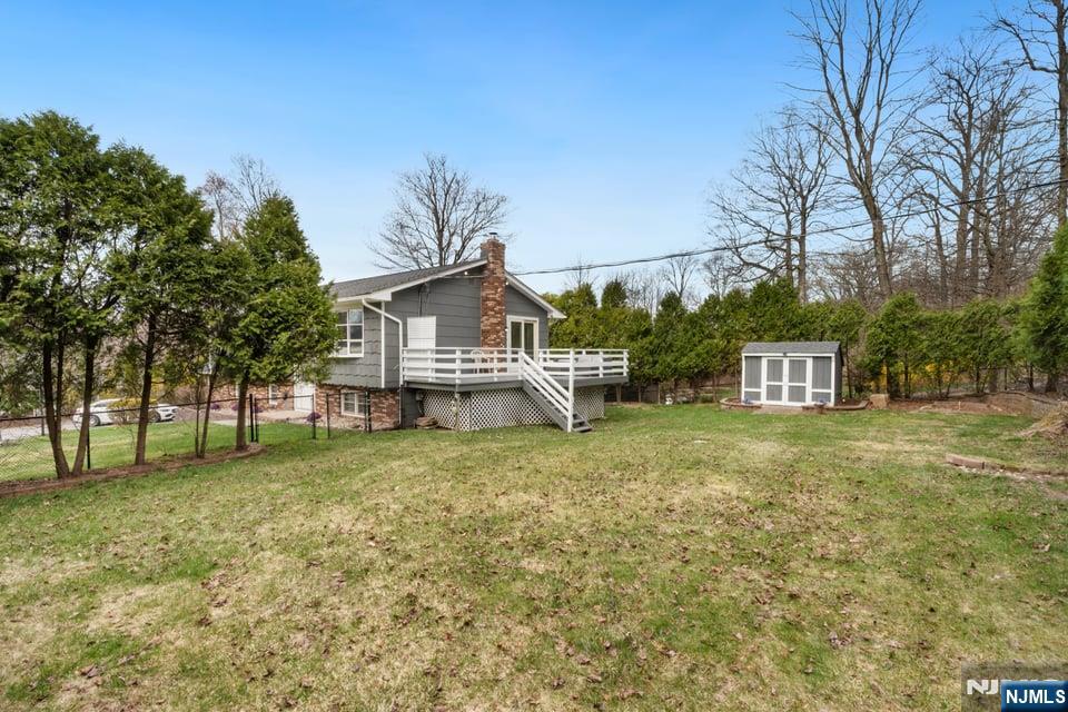 13 Hunters Lane Andover, NJ 07821 - Photo 29 of 35