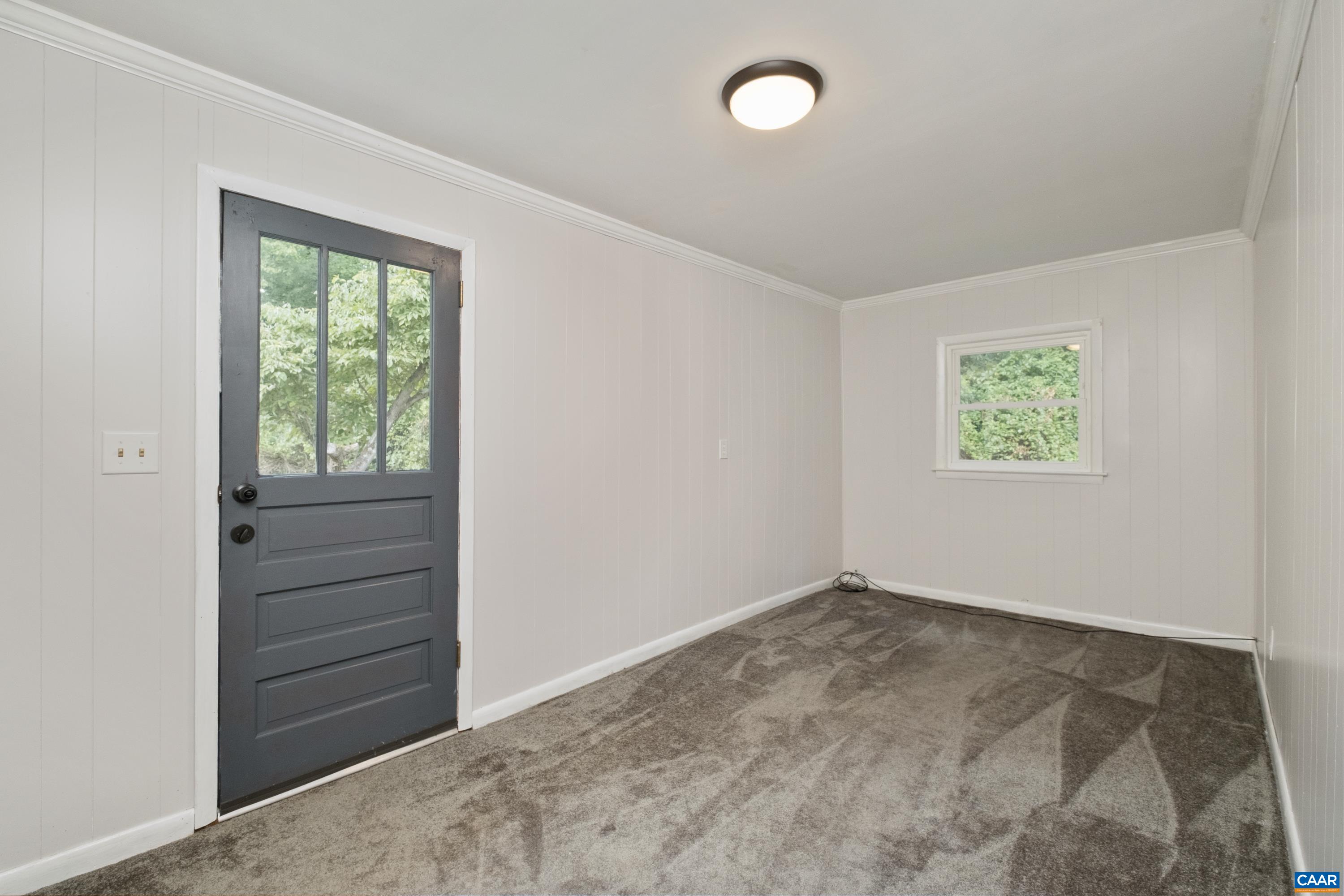 578 Maxfield Road Keswick, VA 22947 - Photo 25 of 39 an empty room with a window