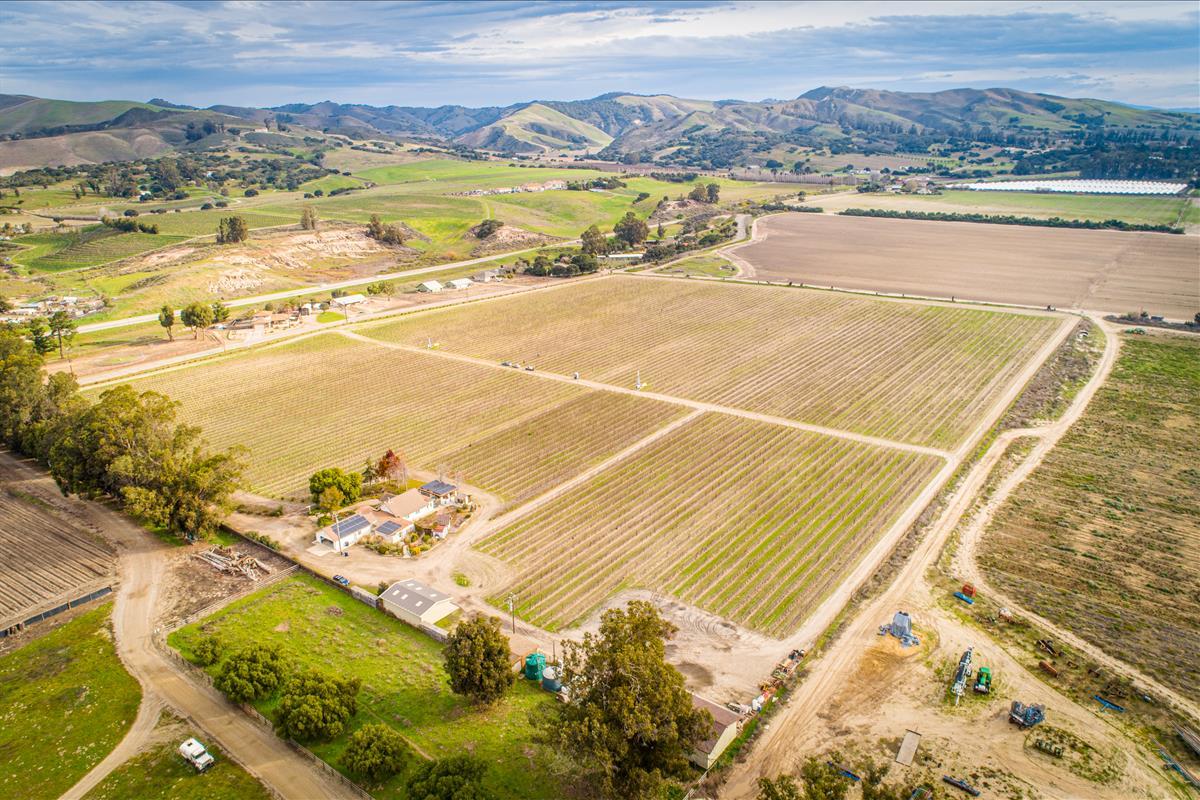 4892 Hapgood Road Lompoc, CA 93436 - Photo 12 of 32 a view of an ocean and a mountain view