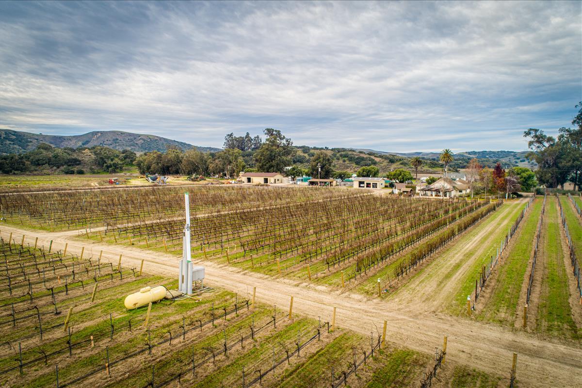 4892 Hapgood Road Lompoc, CA 93436 - Photo 14 of 32 a view of an ocean