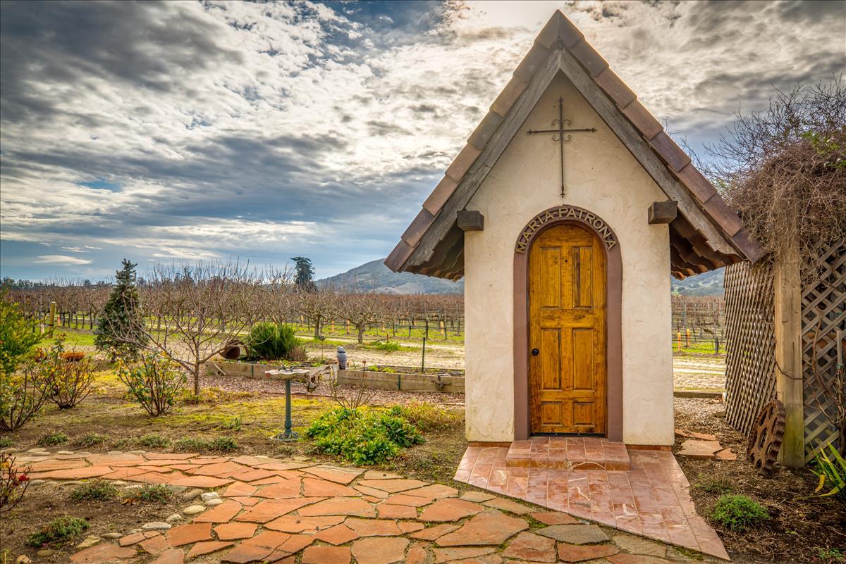 4892 Hapgood Road Lompoc, CA 93436 - Photo 27 of 32 a view of a house with a yard