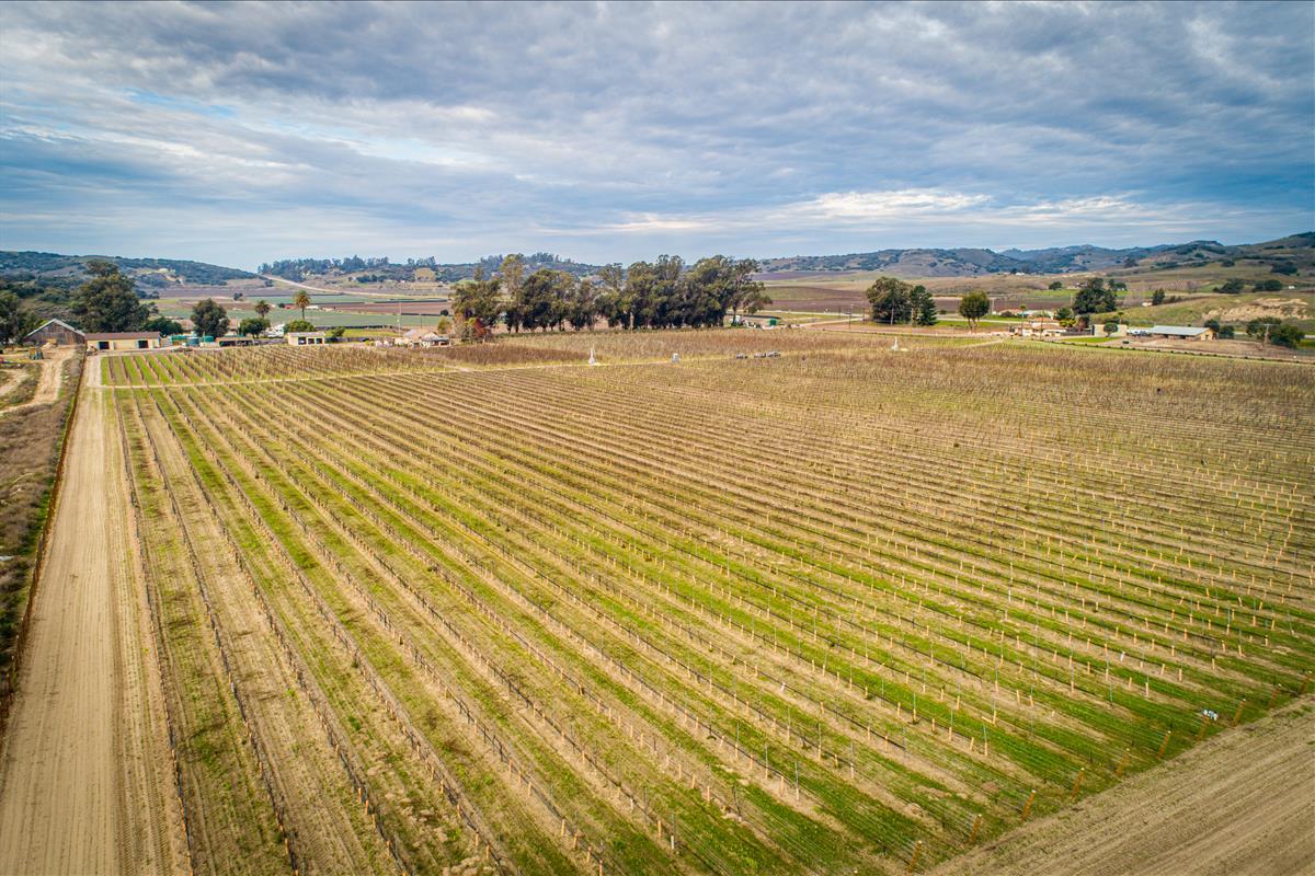4892 Hapgood Road Lompoc, CA 93436 - Photo 7 of 32