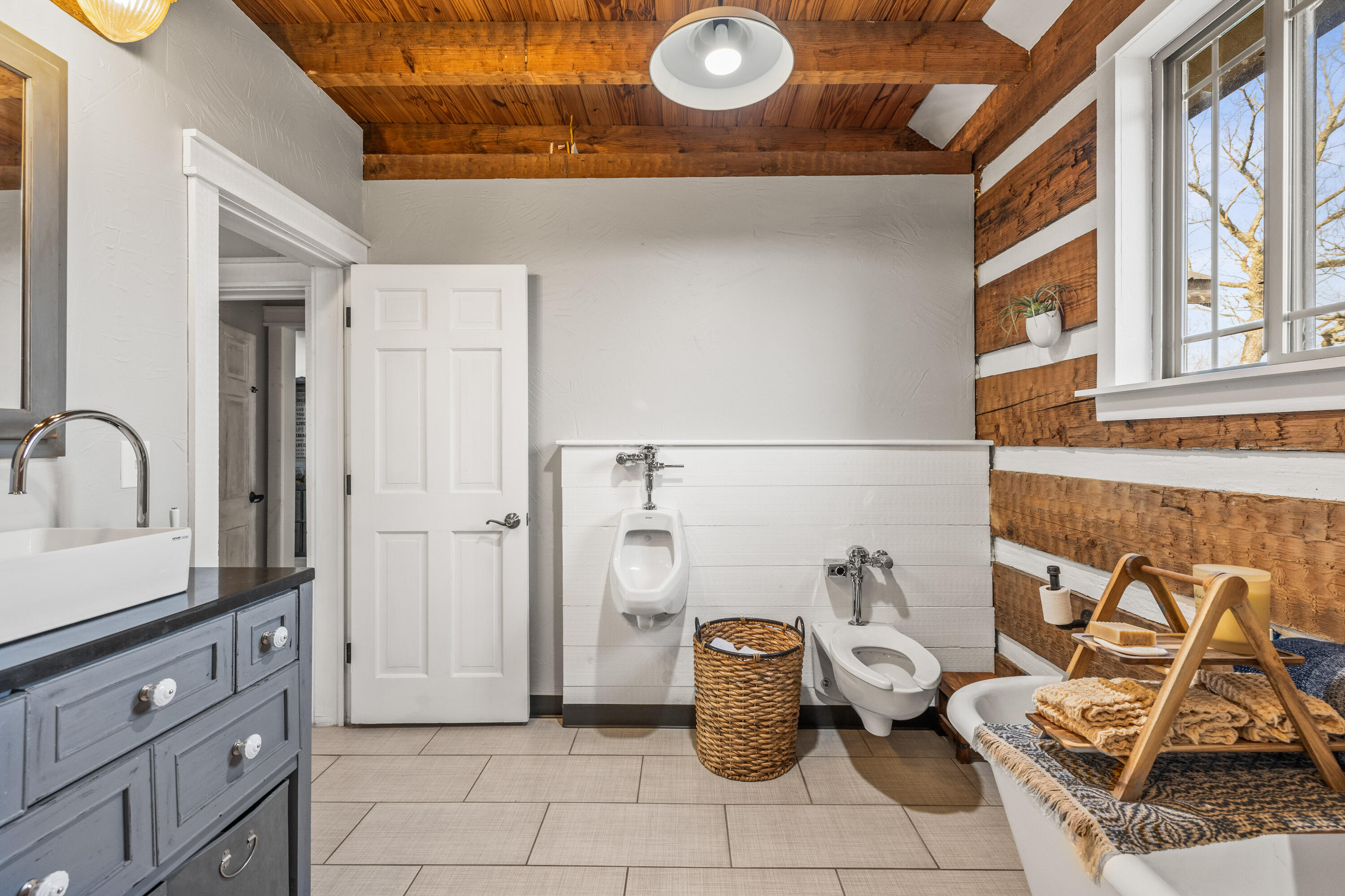 7174 White Oak Valley Road McDonald, TN 37353 - Photo 54 of 83 Bathroom