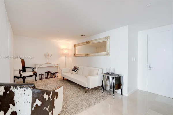 $5,500 | 495 Brickell Avenue, Unit 3505, Miami, FL 33131