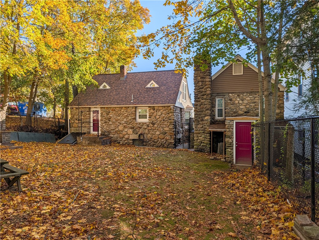 56 Mailloux Street Woonsocket, RI 02895 - Photo 39 of 49