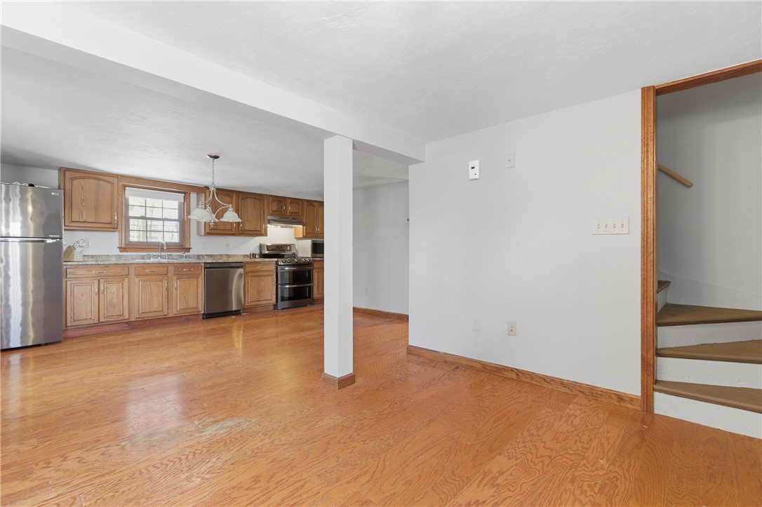 56 Mailloux Street Woonsocket, RI 02895 - Photo 9 of 49