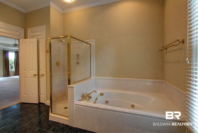 170 Clubhouse Circle Fairhope, AL 36532 - Photo 23 of 38 master bathroom