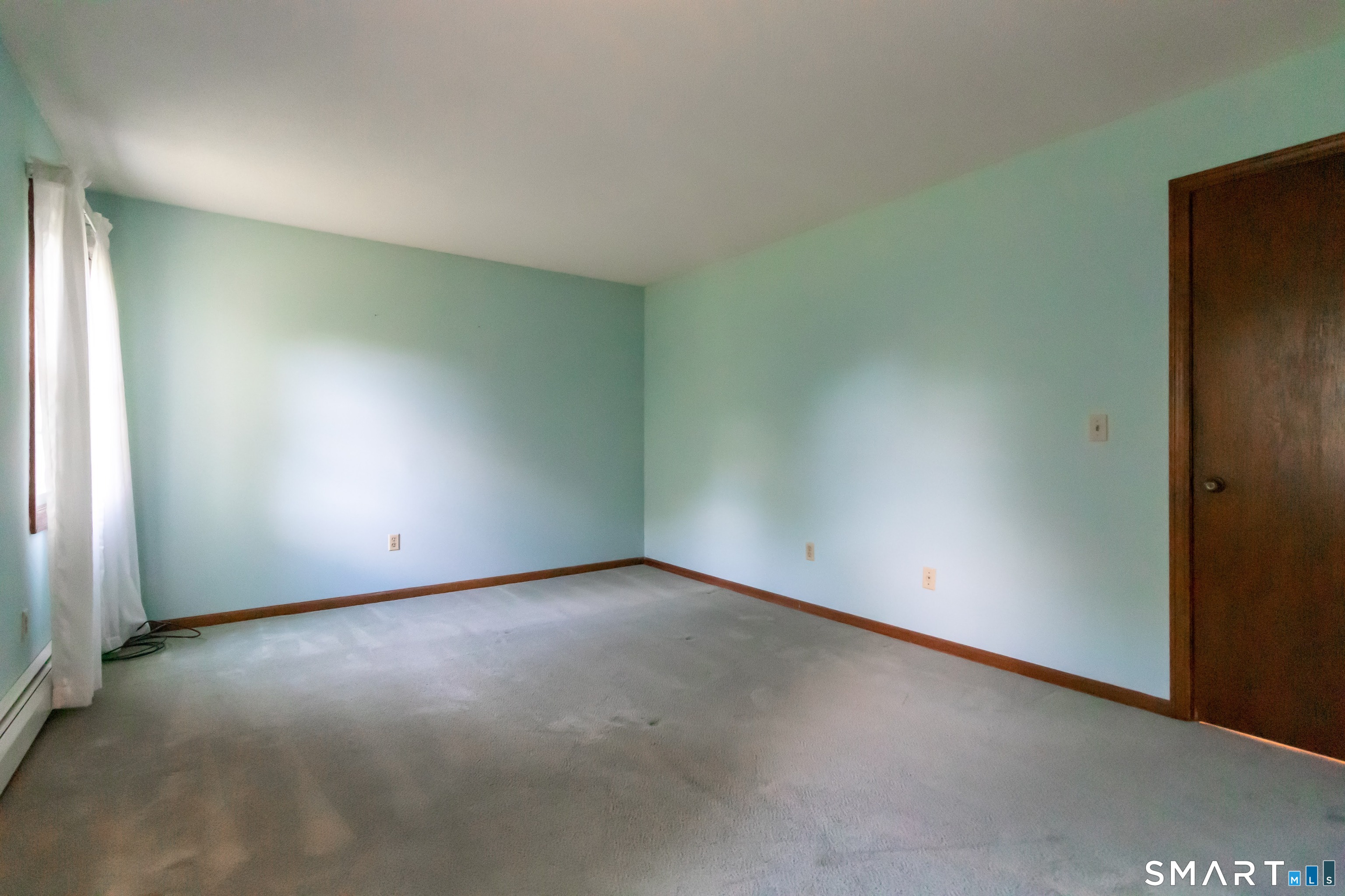 15 Kennedy Road Windsor, CT 06095 - Photo 22 of 40 Primary bedroom