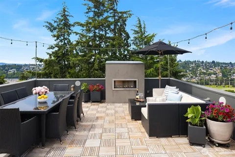$2,695,000 | 2560 12th Avenue West, Seattle, WA 98119