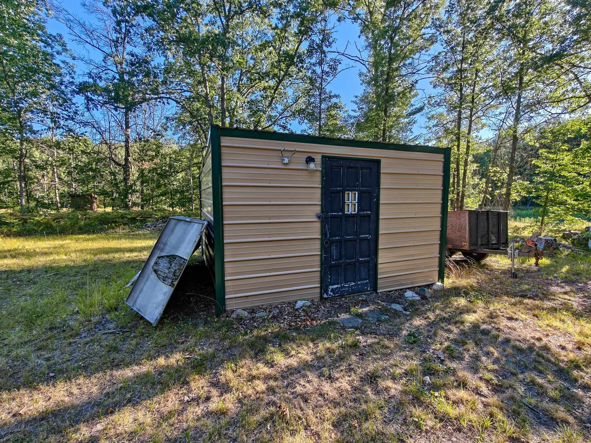 2541 Beatrice Road Harrison, MI 48625 - Photo 4 of 47 Gallery Image 4