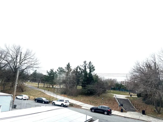 $3,500 | 520 Ellsworth Avenue, Unit 2B | Throgs Neck