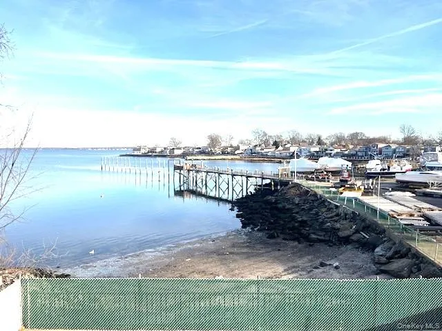 $3,300 | 520 Ellsworth Avenue, Unit 2B | Throgs Neck