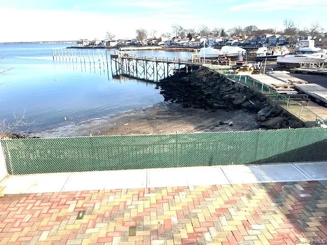 $3,300 | 520 Ellsworth Avenue, Unit 2B | Throgs Neck