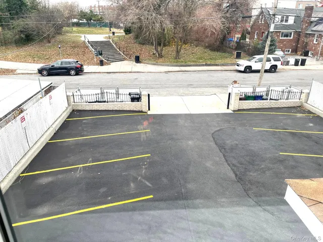 $3,300 | 520 Ellsworth Avenue, Unit 2B | Throgs Neck