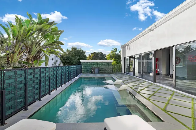 $4,999,000 | 8005 Noremac Avenue, Miami Beach, FL 33141