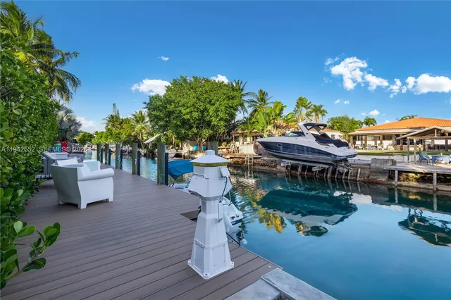 $4,999,000 | 8005 Noremac Avenue, Miami Beach, FL 33141