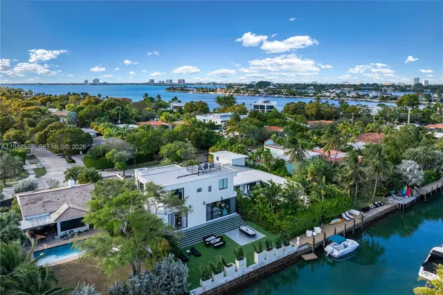 $4,999,000 | 8005 Noremac Avenue, Miami Beach, FL 33141