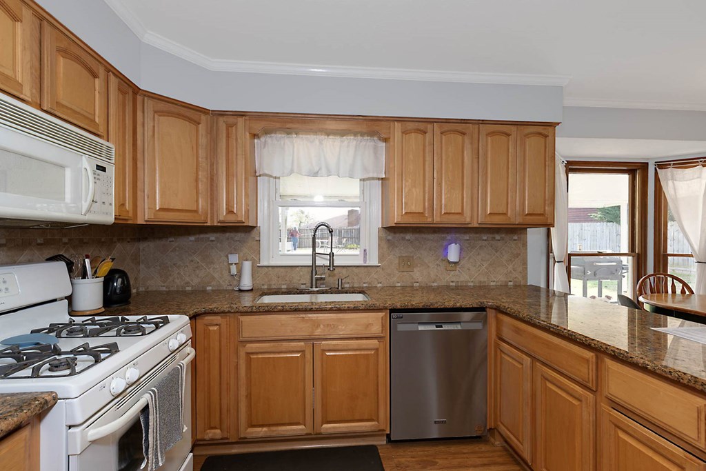 6686 Glenmore Way Columbus, GA 31904 - Photo 10 of 36