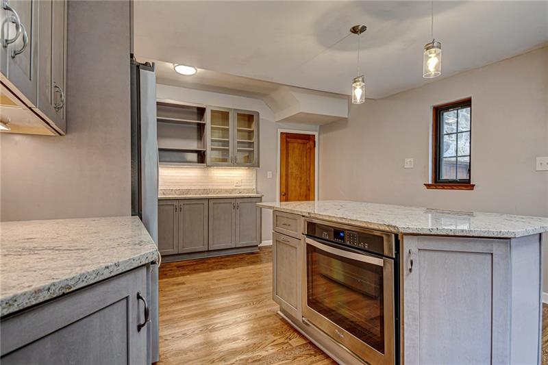 1327 Washington Road Pittsburgh, PA 15228 - Photo 11 of 25 Gallery Image 11