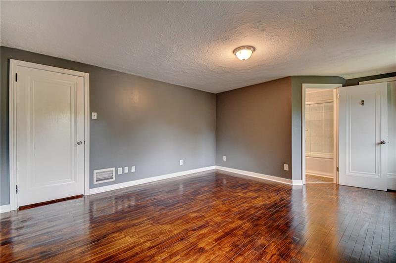 1327 Washington Road Pittsburgh, PA 15228 - Photo 14 of 25 Gallery Image 14