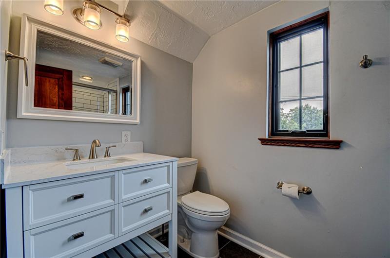 1327 Washington Road Pittsburgh, PA 15228 - Photo 18 of 25 Gallery Image 18