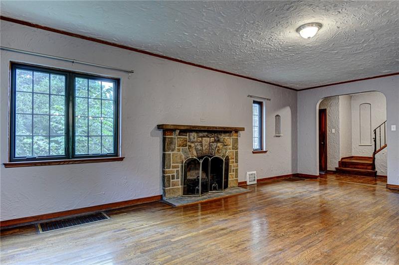 1327 Washington Road Pittsburgh, PA 15228 - Photo 3 of 25 Gallery Image 3