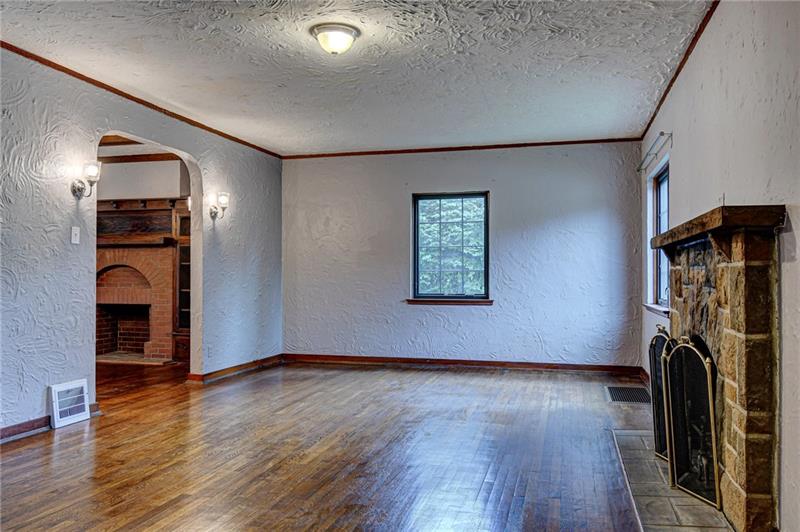 1327 Washington Road Pittsburgh, PA 15228 - Photo 24 of 25 Gallery Image 24