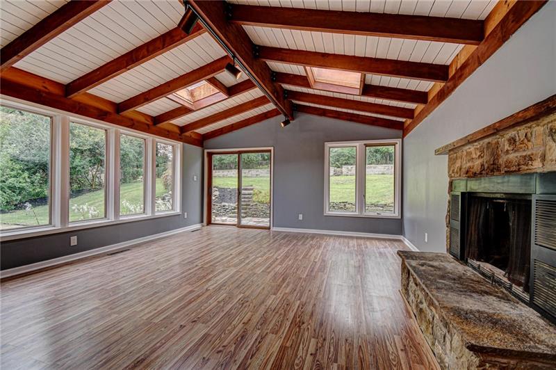 1327 Washington Road Pittsburgh, PA 15228 - Photo 7 of 25 Gallery Image 7