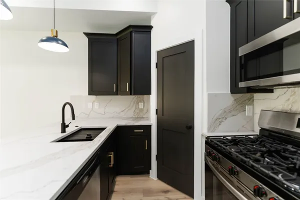 $2,115 | 4605 Siegel Street, Unit A, Houston, TX 77009