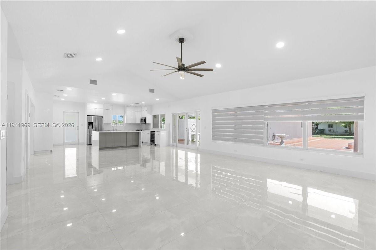 24555 Southwest 167th Avenue, Unit 1 Homestead, FL 33031 - Photo 3 of 33