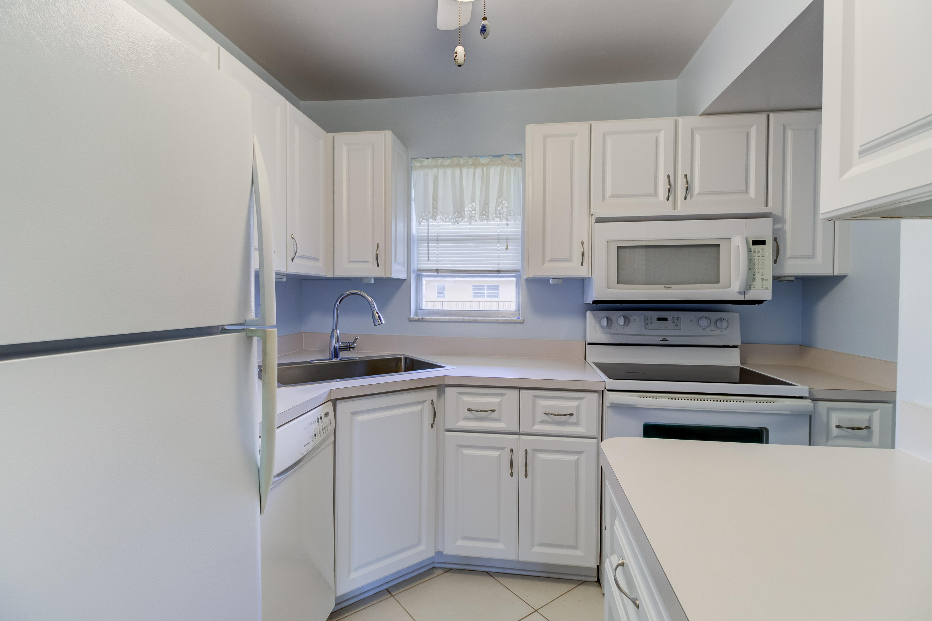 1943 Southwest Palm City Road, Unit G Stuart, FL 34994 - Photo 6 of 15 Kitchen