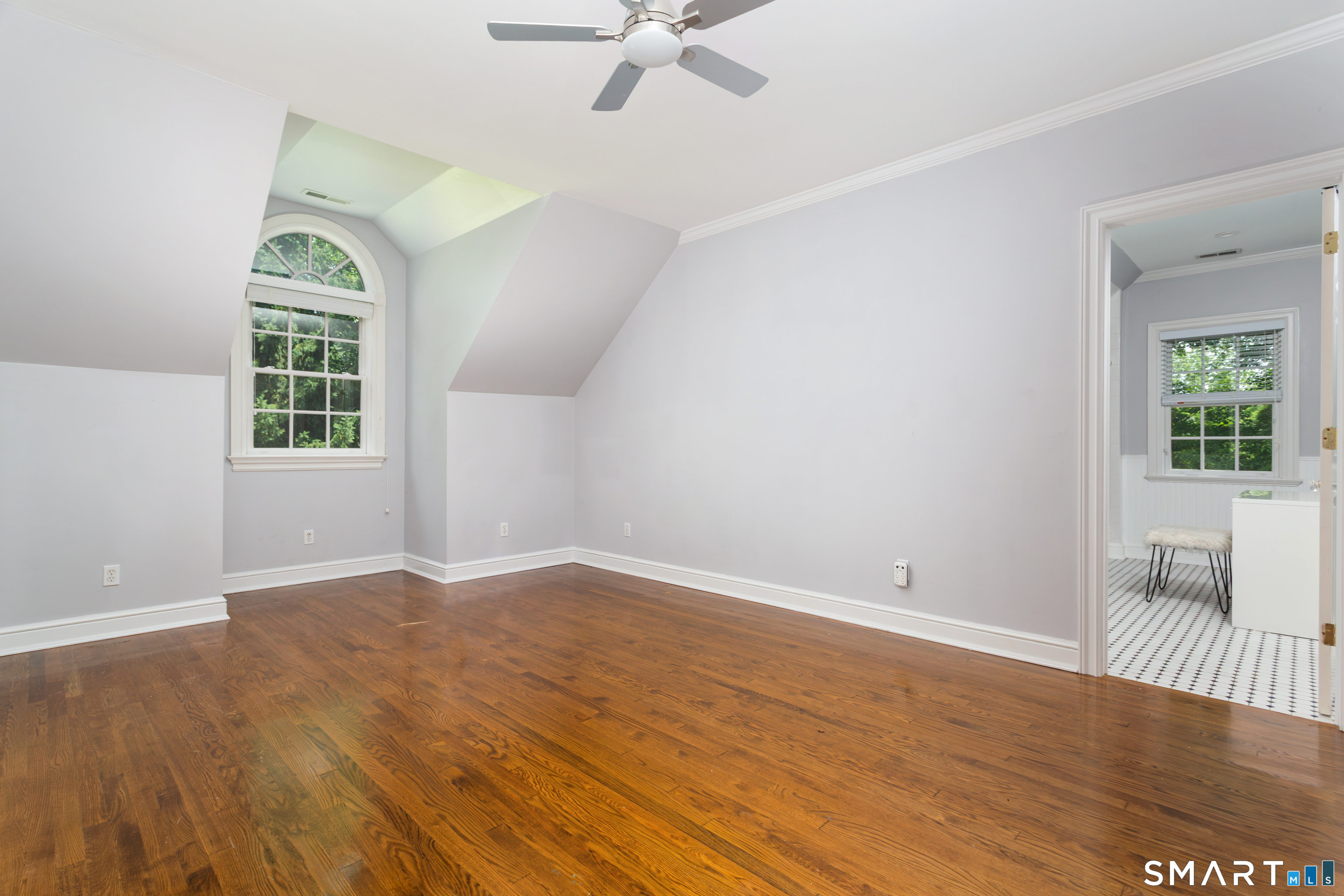 7 Old Hyde Road Weston, CT 06883 - Photo 27 of 40 Bedroom with en suite bath