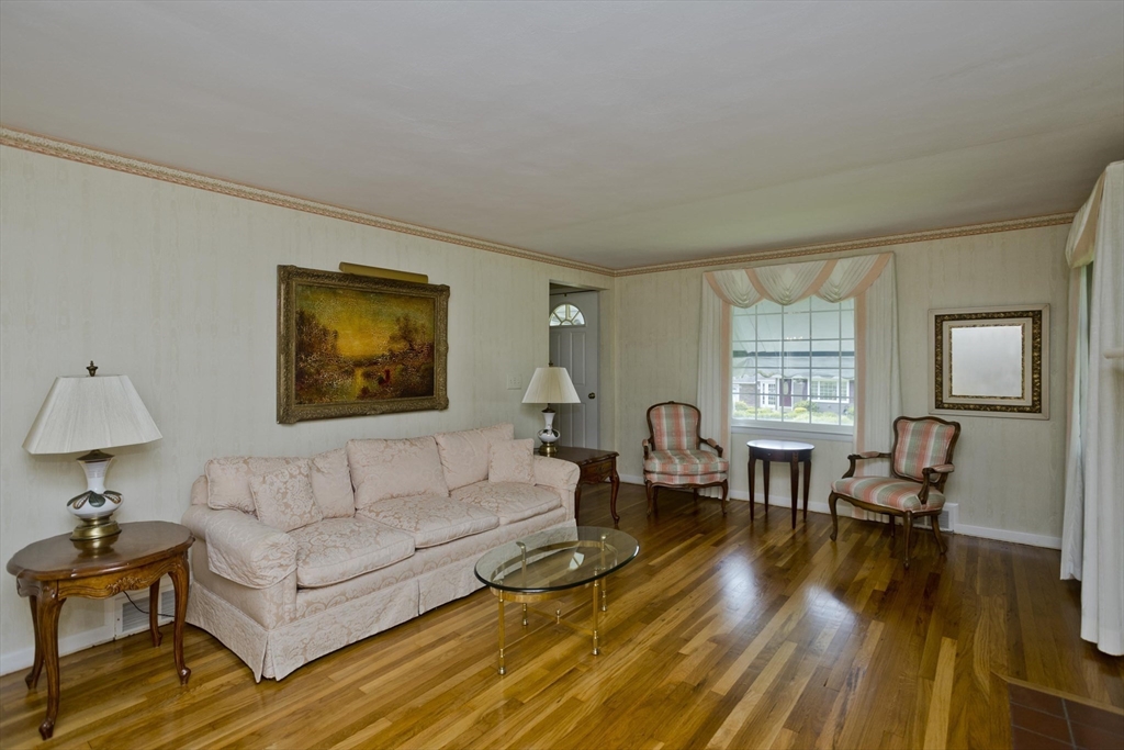 190 Mary Coburn Road Springfield, MA 01129 - Photo 23 of 31