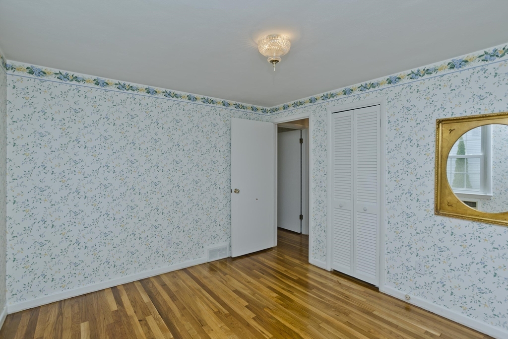 190 Mary Coburn Road Springfield, MA 01129 - Photo 26 of 31