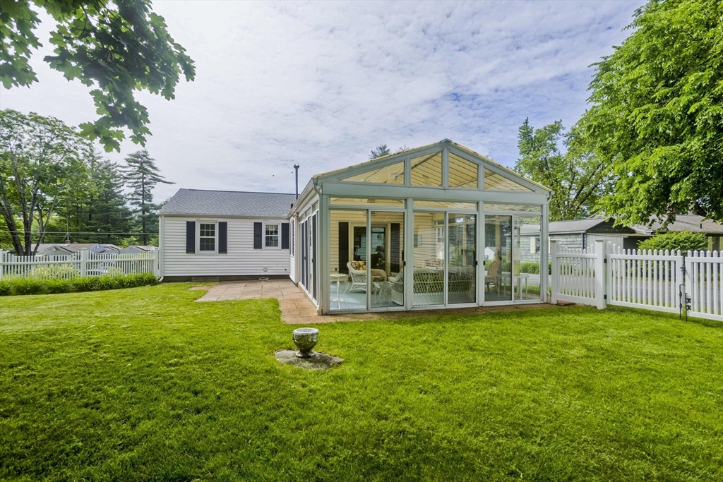 190 Mary Coburn Road Springfield, MA 01129 - Photo 6 of 31