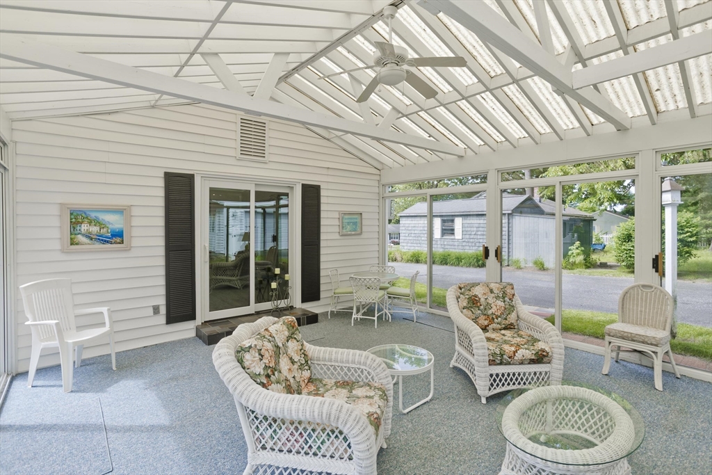 190 Mary Coburn Road Springfield, MA 01129 - Photo 9 of 31
