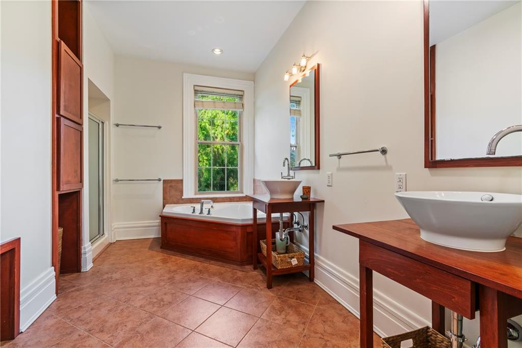 2738 Mt Royal Road Pittsburgh, PA 15217 - Photo 20 of 30