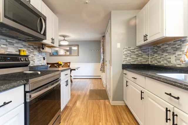 $319,900 | 213 Bayberry Hill Lane, Unit 213, Leominster, MA 01453