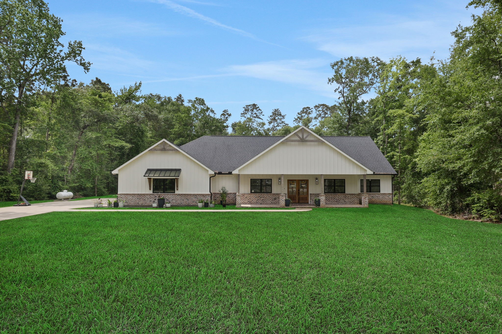 17320 Sycamore Trail Conroe, TX 77302 - Photo 1 of 49