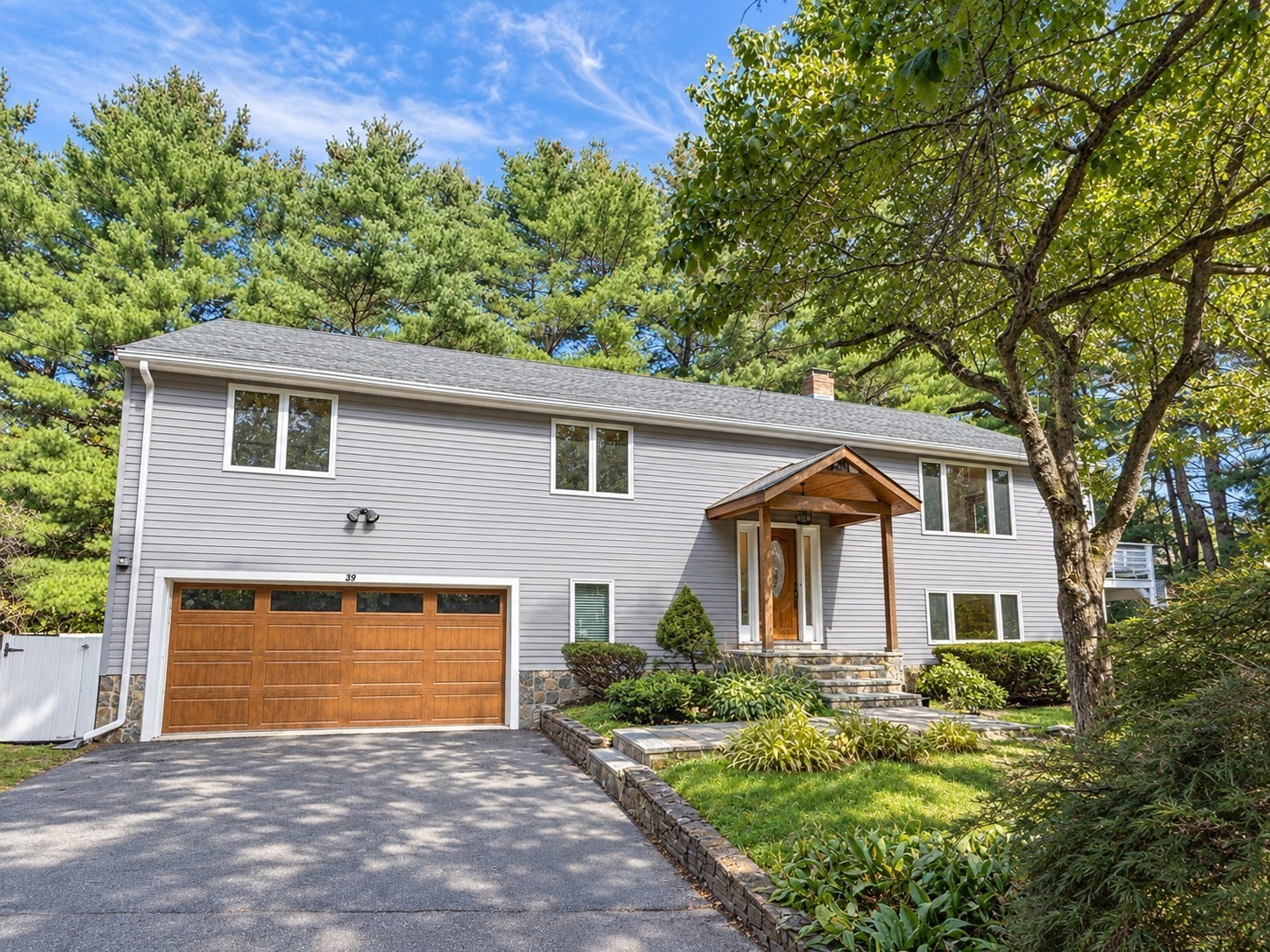 39 Ingleside Road Lexington, MA 02420 - Photo 1 of 22 Gallery Image 1
