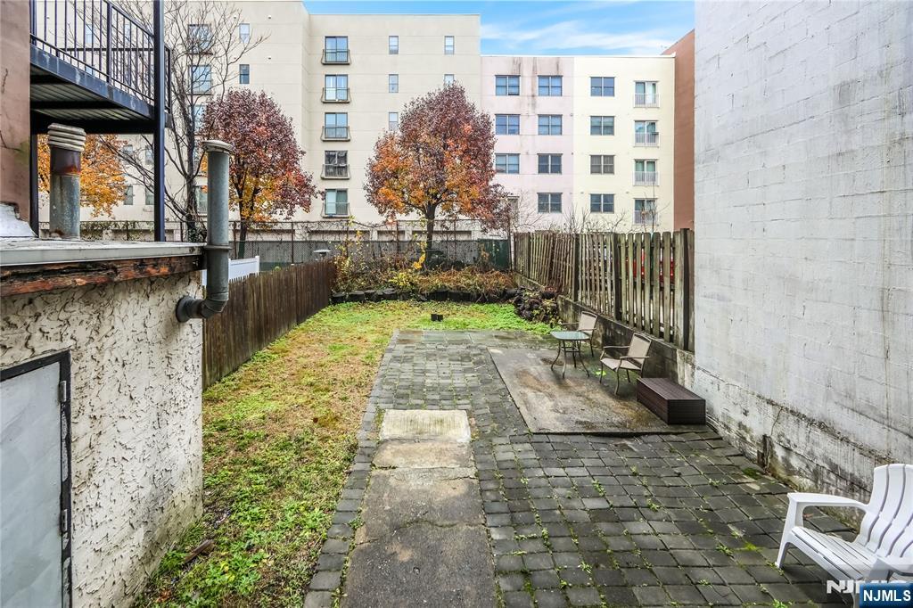 523 Adams Street, Unit 3 Hoboken, NJ 07030 - Photo 18 of 19