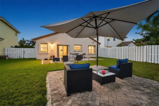 $3,700 | 1975 Northwest 191st Avenue, Pembroke Pines, FL 33029