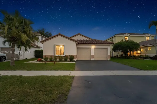 $3,700 | 1975 Northwest 191st Avenue, Pembroke Pines, FL 33029