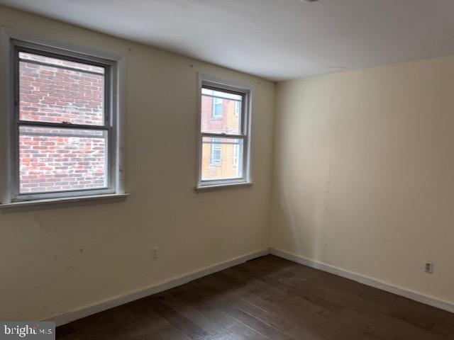 1232 South 11th Street Philadelphia, PA 19147 - Photo 12 of 16 an empty room with a window