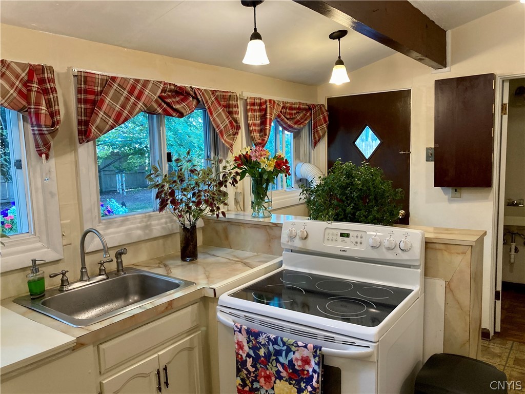 3 Plaza Road Clay, NY 13090 - Photo 13 of 43