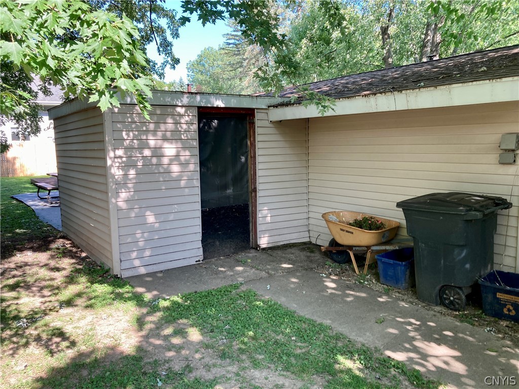 3 Plaza Road Clay, NY 13090 - Photo 38 of 43