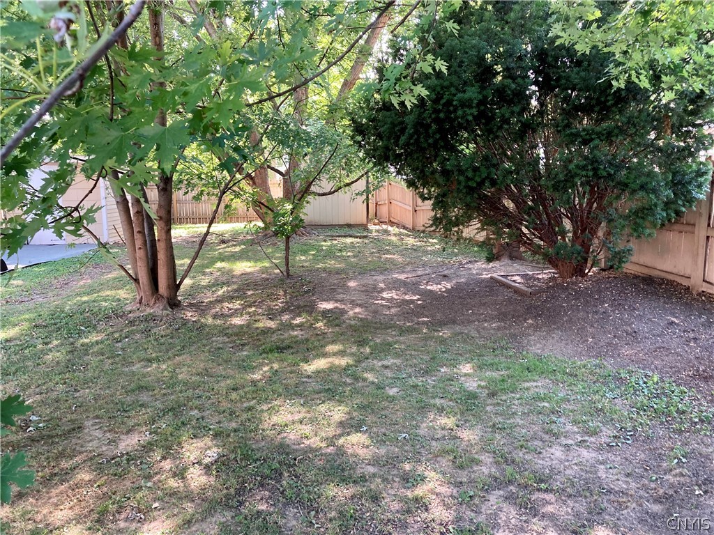 3 Plaza Road Clay, NY 13090 - Photo 40 of 43