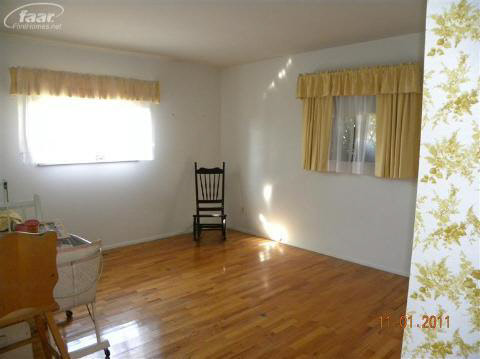 11104 Elms Road Clio, MI 48420 - Photo 11 of 14 20192477-10.JPG