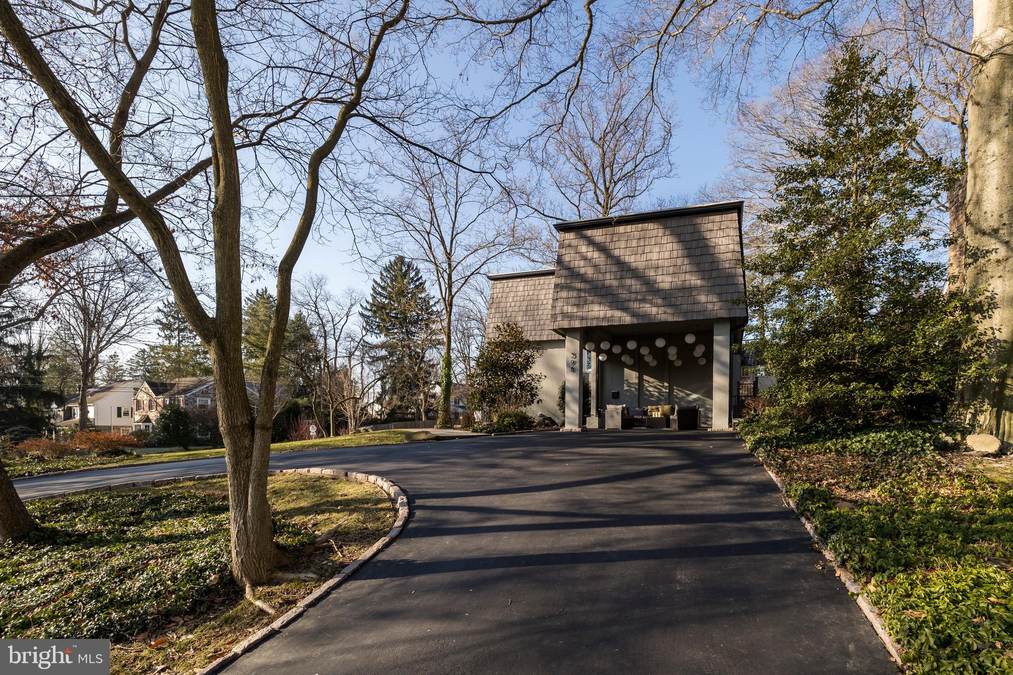 398 Lakeside Road Ardmore, PA 19003 - Photo 3 of 51 Circular Drive with new asphalt & carport